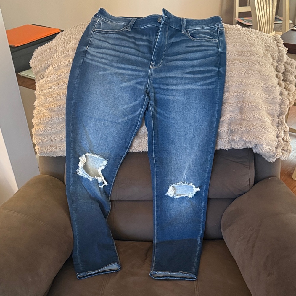 Stylish American eagle Blue Distressed Women Jeans